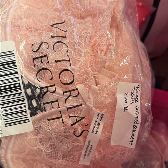 VERY SEXY
Wicked Unlined Balconette Teddy NWT size XLarge - Picture 3 of 3